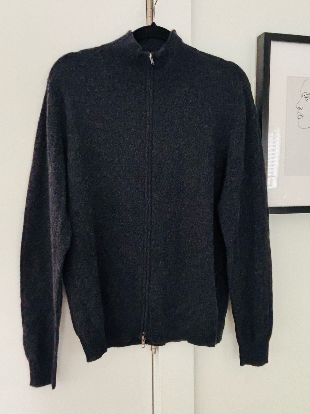 Men's Hammacher Schlemmer 100% Cashmere full zip sweater/cardigan size Medium